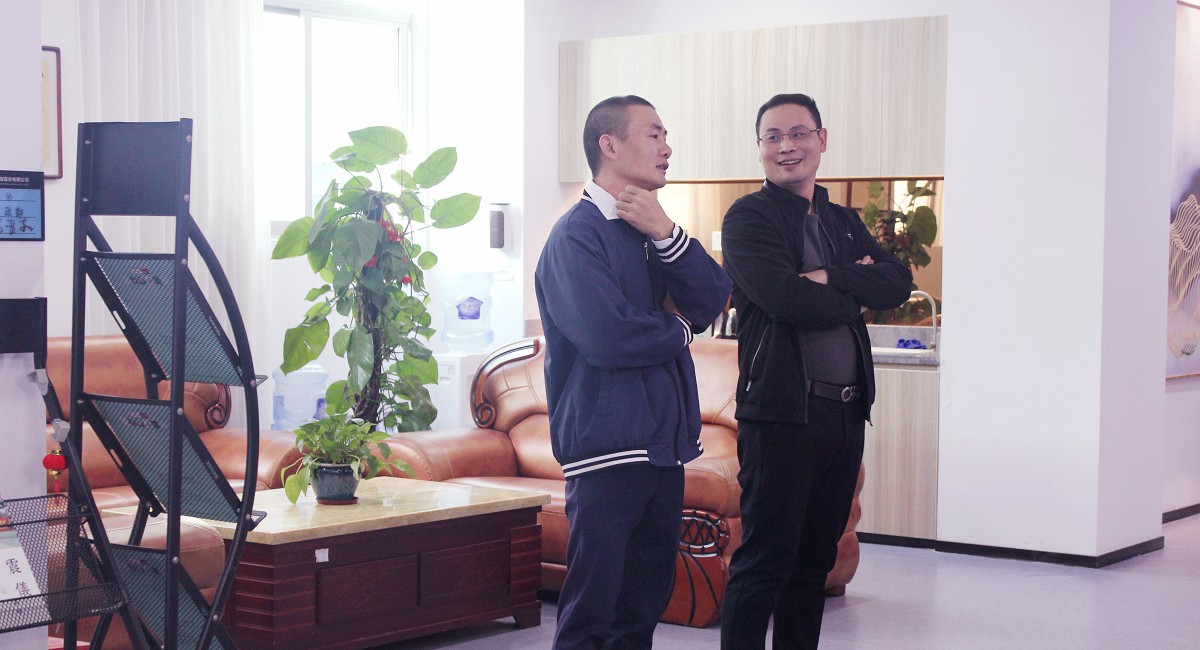 震儀股份 | “12月份月度員工大會” 樹立榜樣，激勵前行