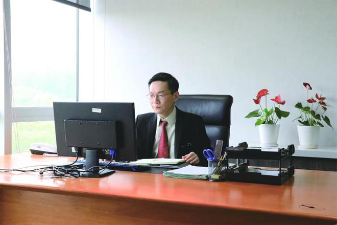做精動態防窺技術 龍騰光電打造顯示行業新標桿