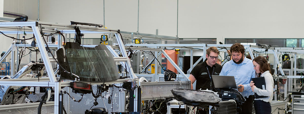 How to build an automated assembly line with anti-fingerprint and anti-glare technology in the workshop?
